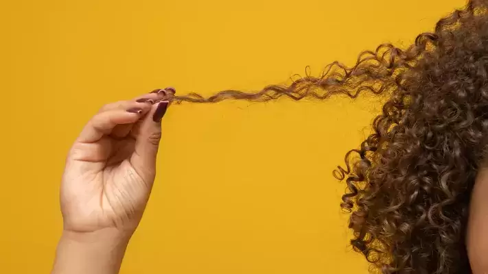 احیای موی فر- علت باز شدن موی فر